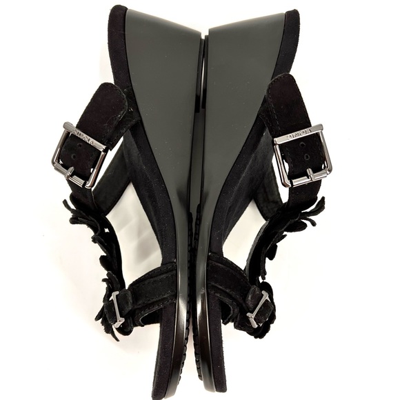 Vionic Clay Black Floral Suede Slip On Ortho Wedge T-Strap Sandals Women’s SZ 6 - Picture 5 of 8